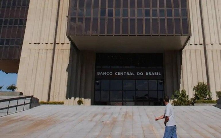 Banco Central prepara defesa ao TCU em meio a pressões sobre Banco Master