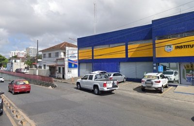 DMTT reforça sinalização de proibição de tráfego em alça de viaduto