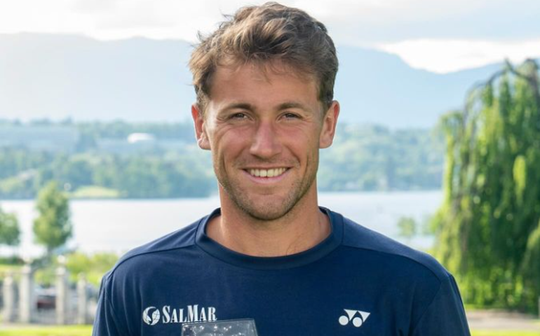 Casper Ruud e Madison Keys são campeões em torneios preparatórios para Roland Garros