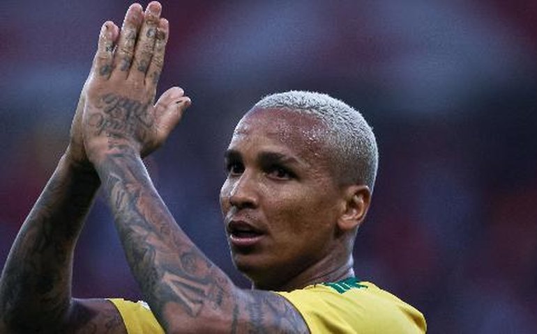 Deyverson 'desafia' Felipe Melo, do Fluminense, para luta de boxe; veja vídeo