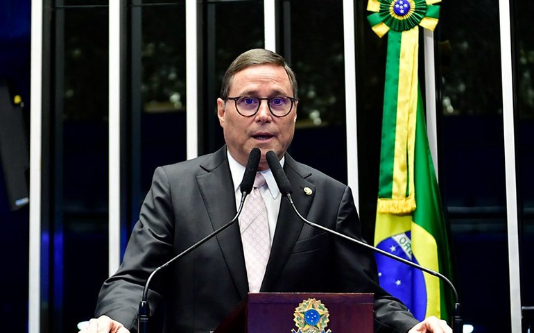 Mauro Carvalho anuncia proposta para reintegrar idosos no mercado de trabalho