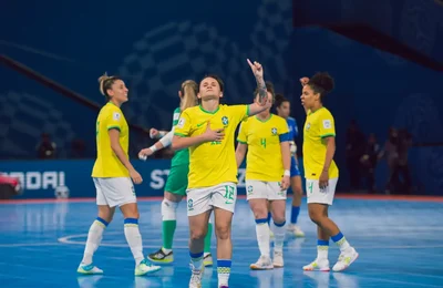Brasil goleia Itália e está nas quartas da Copa do Mundo de futsal