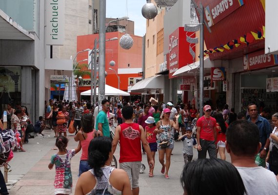 Confira o que abre e o que fecha no feriado de Corpus Christi em Alagoas