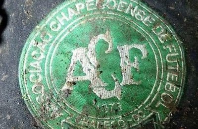 Polícia confirma 76 mortos em acidente com o avião que transportava jogadores da Chapecoense