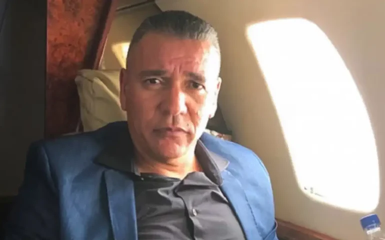 Bolívia entrega líder do PCC ao governo brasileiro