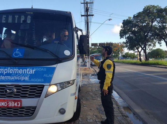 Complementares são flagrados cometendo irregularidades em Maceió