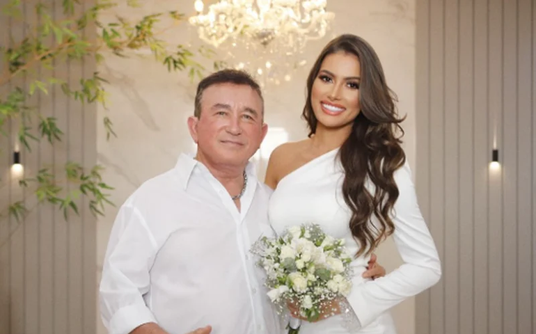 Casamento de Amado Batista chegou ao fim? Veja o que diz a esposa do cantor