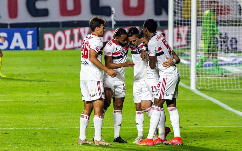 São Paulo passa fácil pelo Mirassol e faz final do Paulista com o Palmeiras