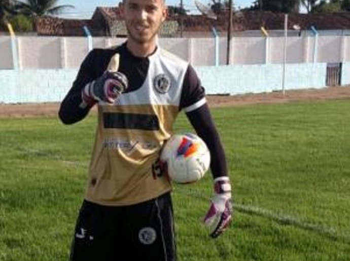 Goleiro Athauan deixa o elenco do ASA