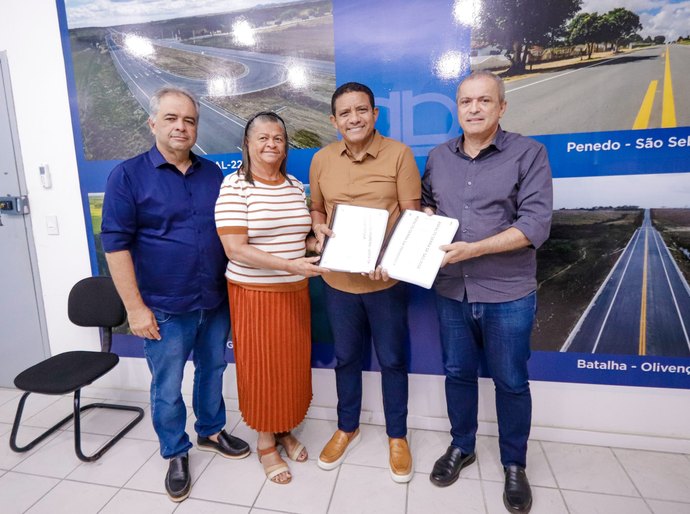 Tia Júlia, Júlio Cezar e Silvio Camelo articulam novos investimentos para Palmeira