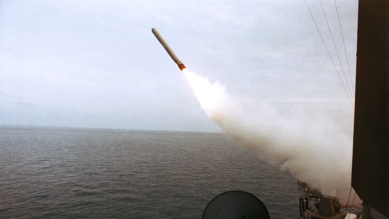 China revela 1º sistema de IA do mundo para distinguir armas nucleares reais de falsas, diz mídia