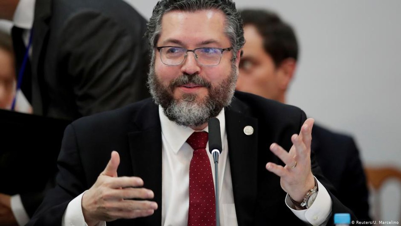 Ao lado de países autoritários, Brasil assina declaração contra aborto