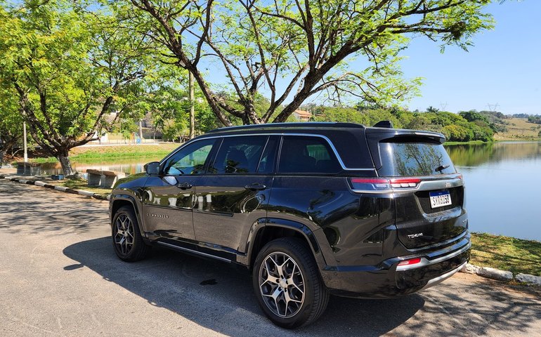 Jeep amplia e deixa mais potente a linha Commander 2025