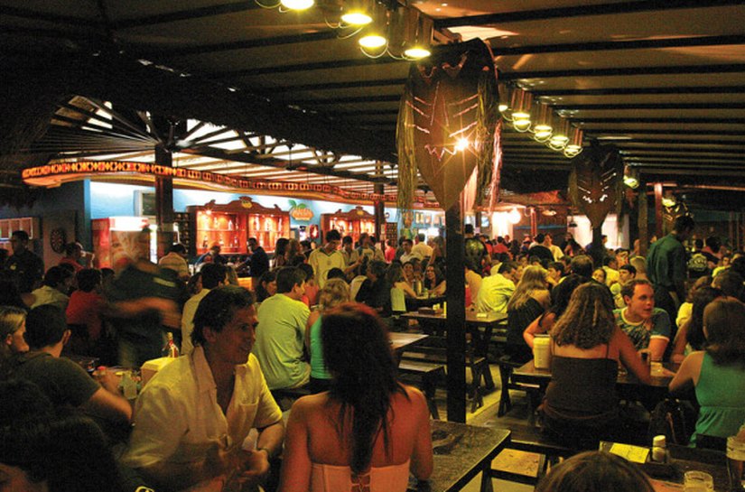 Agora é lei: bares de Maceió terão que imprimir comanda para controle de consumo