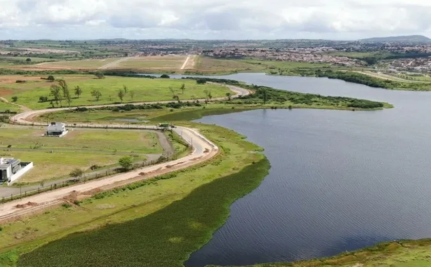 Corpo de homem é encontrado por pescadores boiando no Lago da Perucaba em Arapiraca