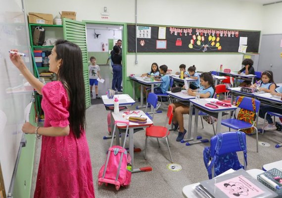 Lei prorroga atual Plano Nacional de Educação até 31 de dezembro de 2025