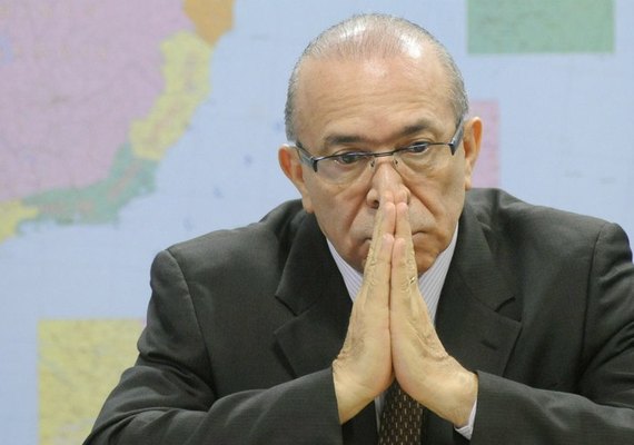 Eliseu Padilha fará cirurgia durante o carnaval