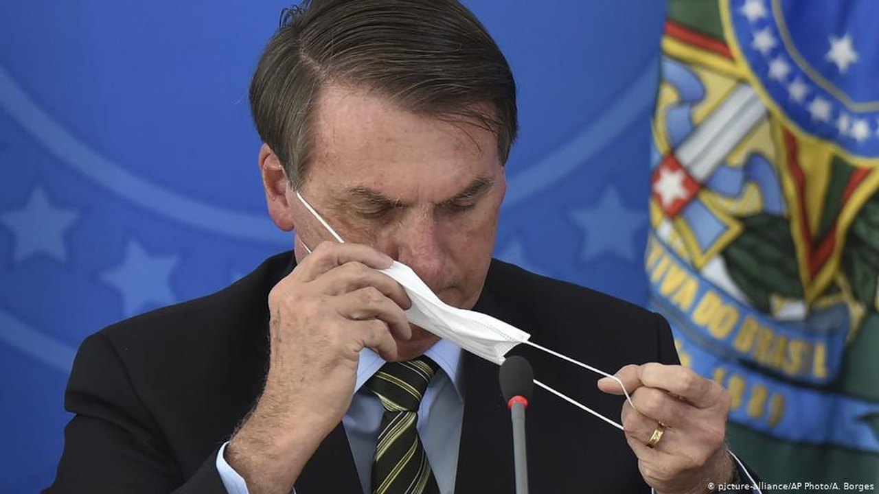 AGU não entrega exames de covid-19 de Bolsonaro à Justiça