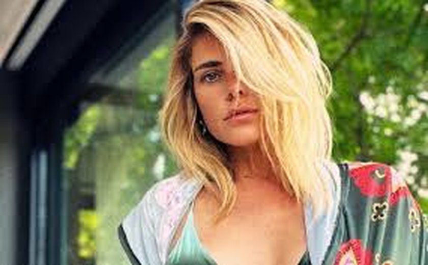 Carolina Dieckmann mostra retorno às gravações de 'Vale Tudo' após morte de Preta Gil