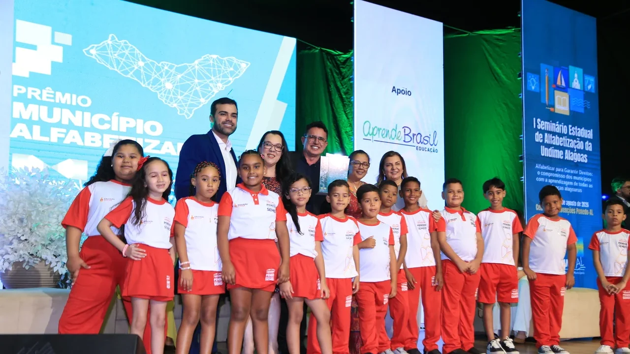Penedo sedia seminário estadual sobre alfabetização realizado pela Undime