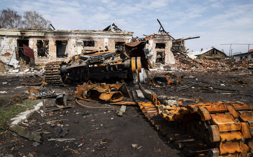 Exército da Rússia começa a usar ‘tanques kamikaze’ na Guerra contra a Ucrânia