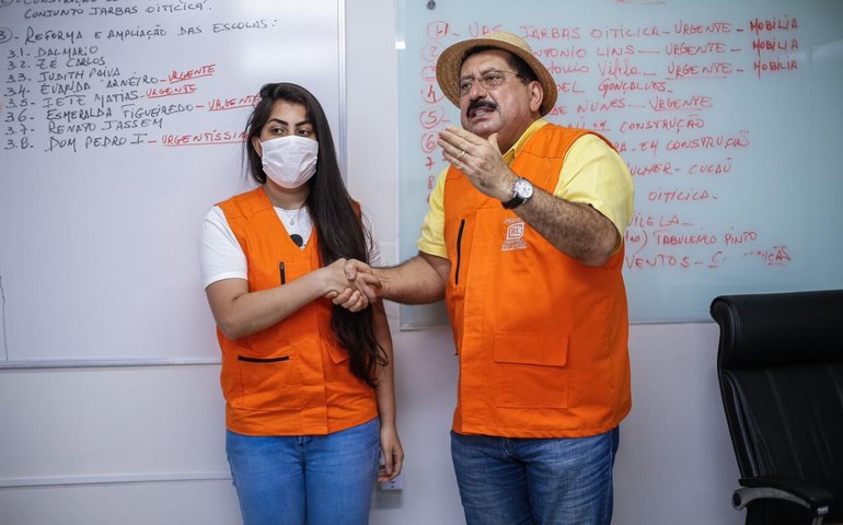 Prefeito Gilberto Gonçalves anuncia vacinação contra Covid-19 para as pessoas acima de 20 anos em Rio Largo