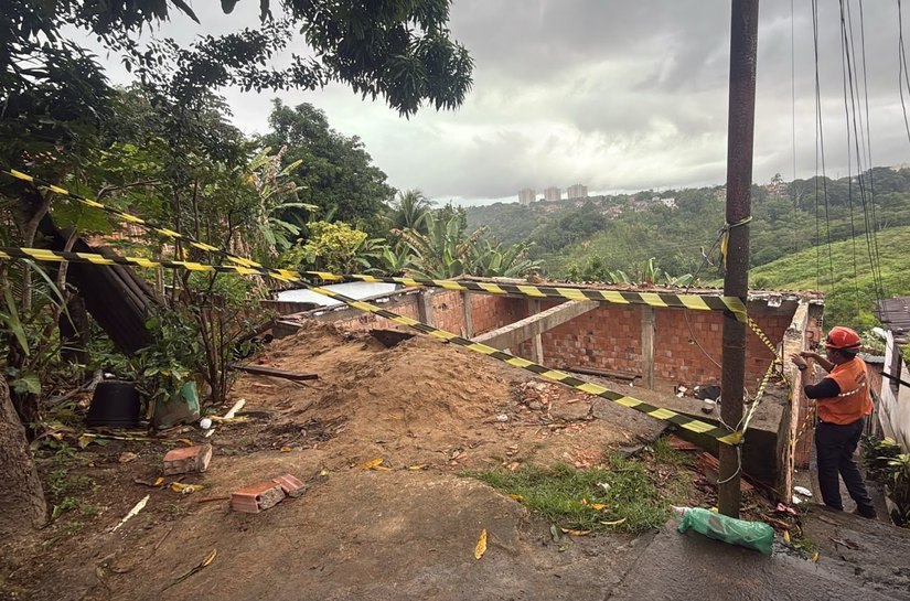 Defesa Civil de Maceió amplia ações preventivas de demolições de imóveis com risco de colapso