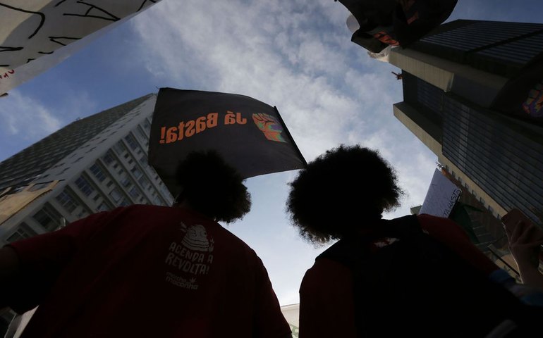 TV Brasil: Caminhos da Reportagem aborda legislação sobre drogas