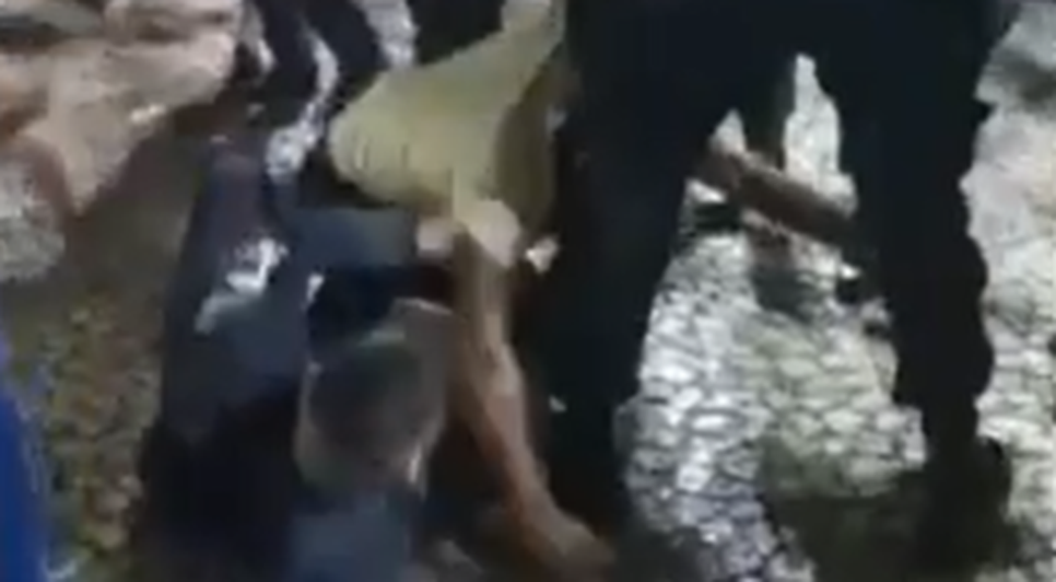Homem é preso após agredir policial com garrafada em festa de Itabaianinha