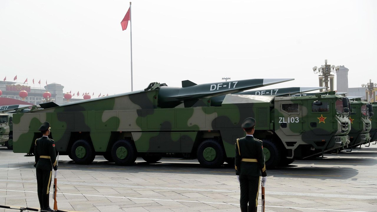 China cria novo míssil capaz de atingir ativos militares cruciais dos EUA, afirma mídia