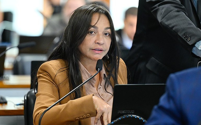 CCJ aprova projeto que torna pedofilia crime hediondo e inafiançável