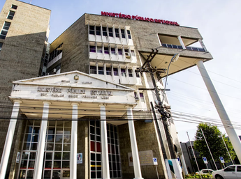 Em denúncia do MP, vereador por Maceió liderava organização criminosa por diversos crimes investigados pela Polícia Federal