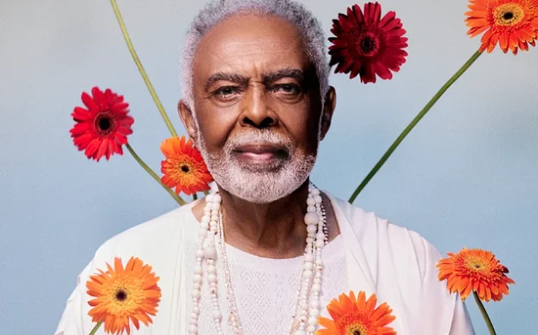 Recebidos por Gilberto Gil, casal que transforma mantra em experiência musical diz: 'Encontrá-lo foi como encontrar os Beatles'
