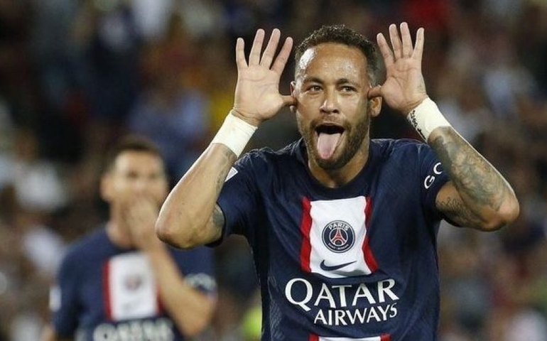 Neymar faz gol da vitória do PSG e alcança melhor início de temporada da carreira