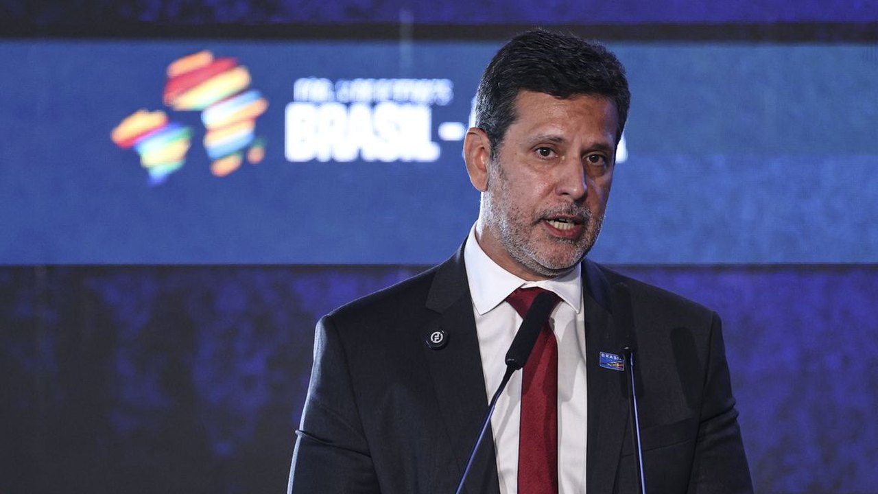 MEC atribui queda do analfabetismo no Brasil a políticas educacionais