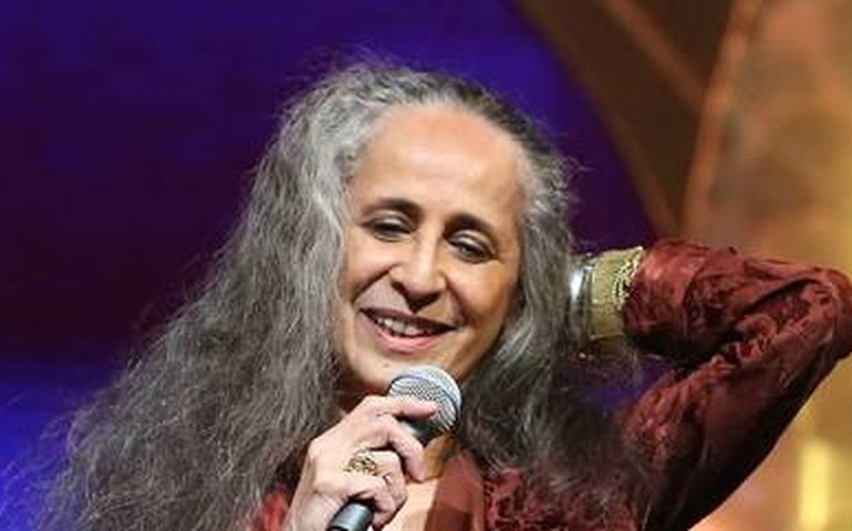 Apresentação de Maria Bethânia gera 'overbooking' em posse de Barroso no STF