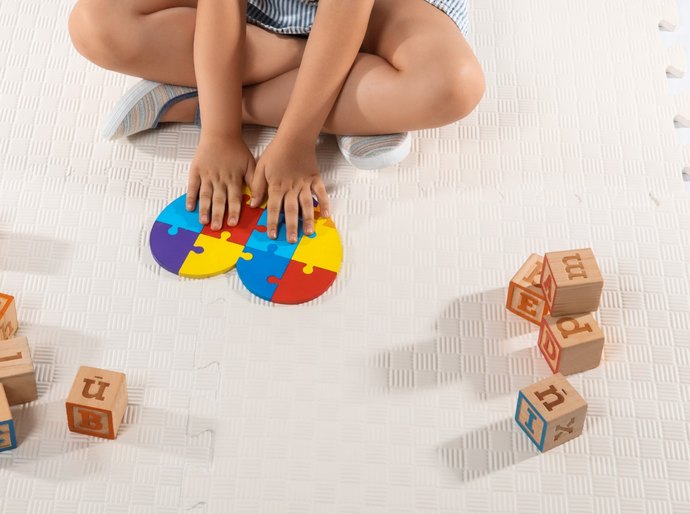 Defensoria aciona cinco planos de saúde para garantir terapias integrais a pessoas com autismo