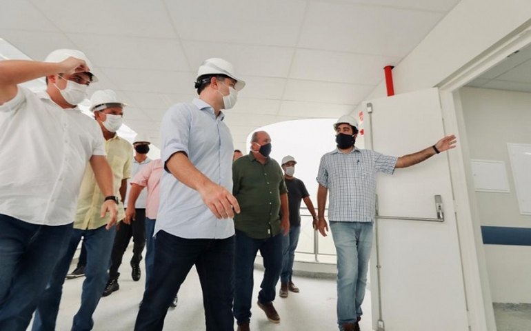 Hospital Regional reestrutura rede de saúde no Norte de Alagoas, diz Renan Filho