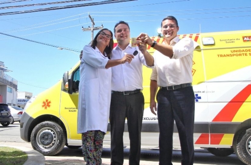 Unidades de Saúde recebem ambulâncias para o transporte de pacientes