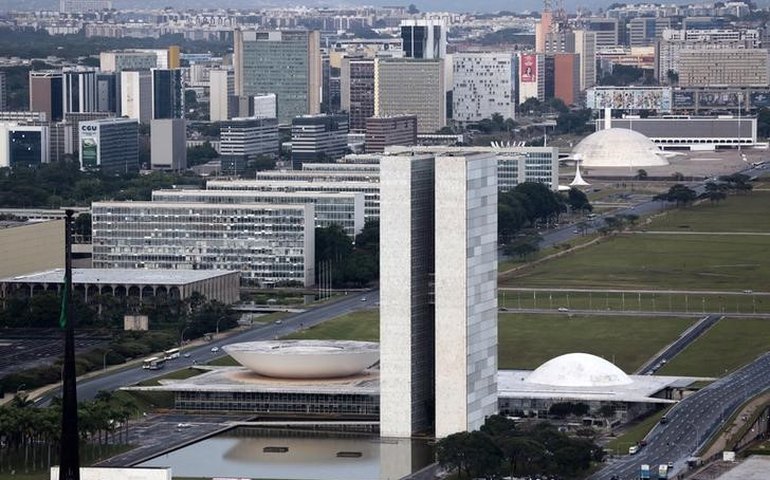 Governo seguirá no processo de revisão de gastos e transparência, diz Planejamento