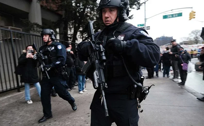 Polícia de Nova York alerta para evitar Times Square devido a investigação não detalhada