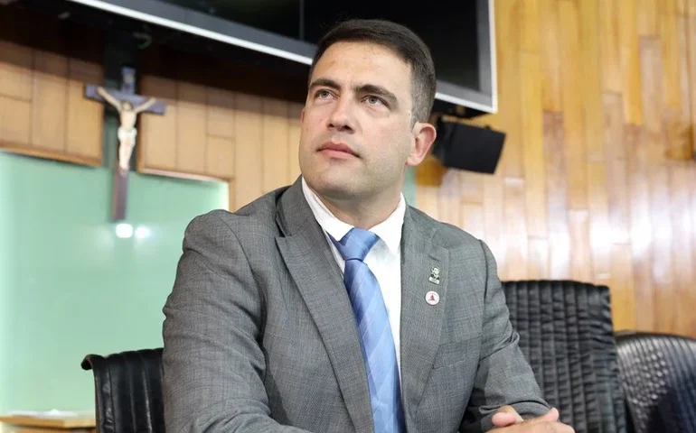 Campeonato de cortes proibido pelo TSE impulsiona vídeos de deputado aliado dos Bolsonaro