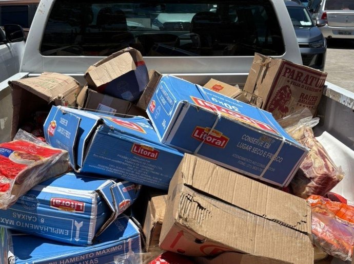 Vigilância Sanitária apreende 1.500 kg de alimentos estragados no bairro da Levada