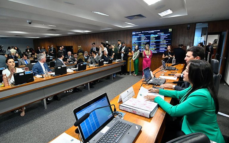 CPMI ouvirá ex-subsecretária de Inteligência da Segurança do DF