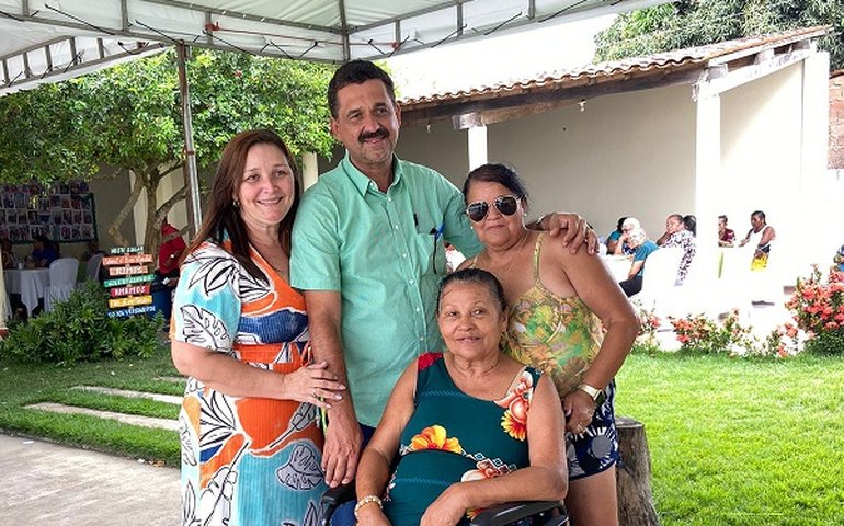 Grupo Feliz Idade de Limoeiro de Anadia participa de atividades em comemoração ao Dia do Idoso