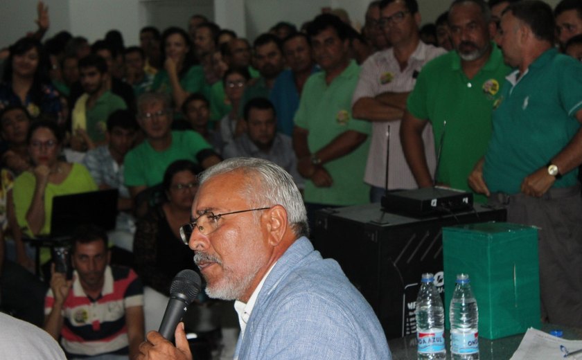 Debate na UFAL em Delmiro: Padre Eraldo se destaca diante de Carimbão