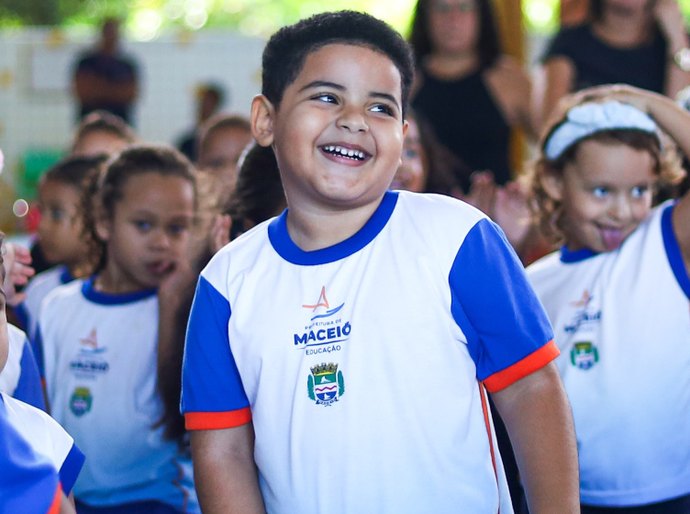 Educação convoca mais 121 professores e auxiliares de sala aprovados no PSS