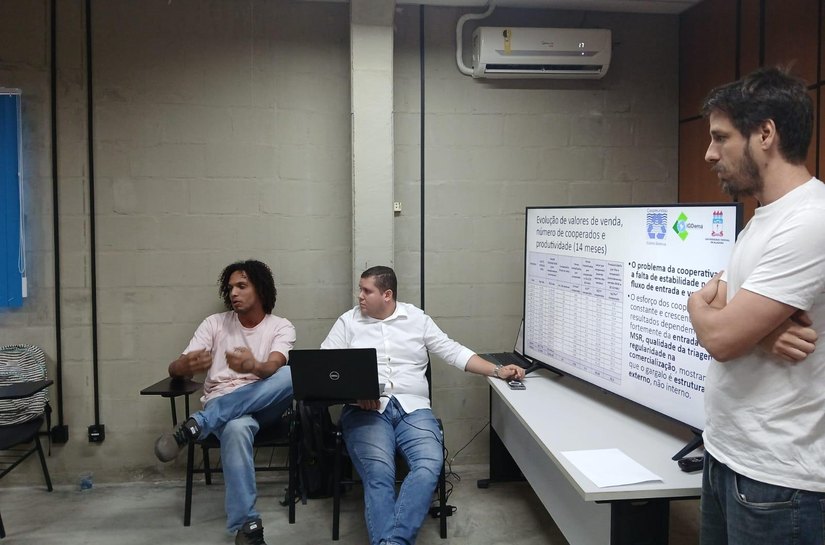 Cooperativas parceiras conhecem plano para melhorar coleta seletiva em Maceió