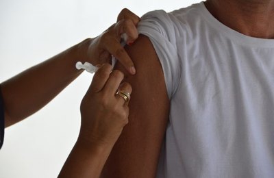 Hospital Geral vacina 900 profissionais contra Influenza e Sarampo 