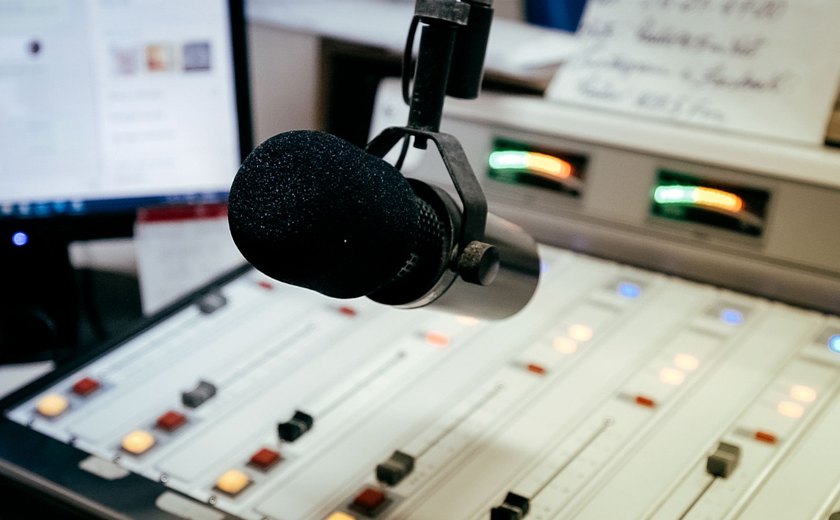 Empresas recebem autorizações para abrir novas rádios comerciais em Alagoas